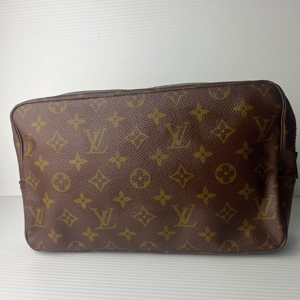 Authentic Brown Monogram Women's/men pouch